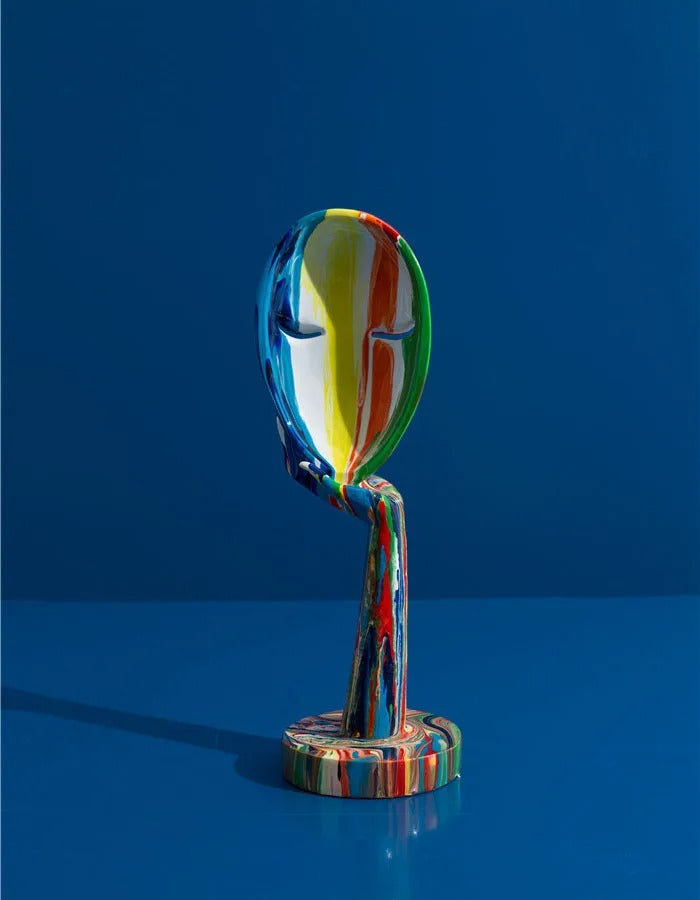 Novelty Face Off Sculputre