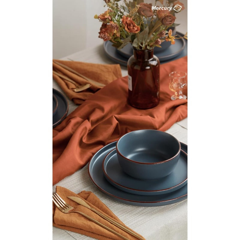 Classic Dinning Set