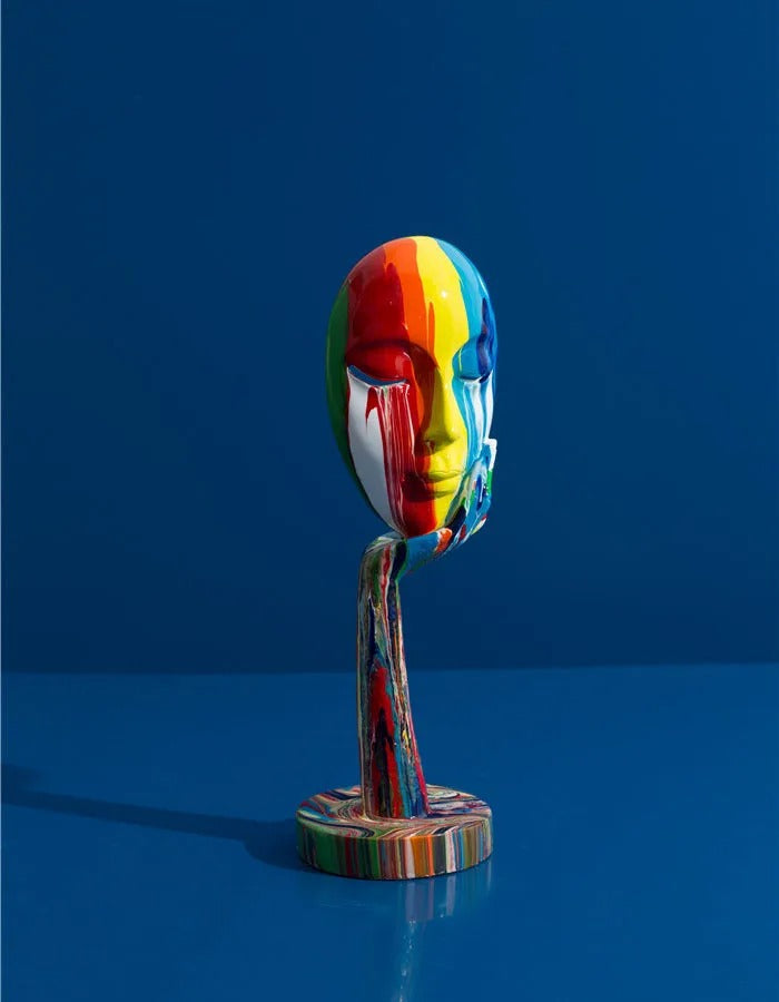 Novelty Face Off Sculputre