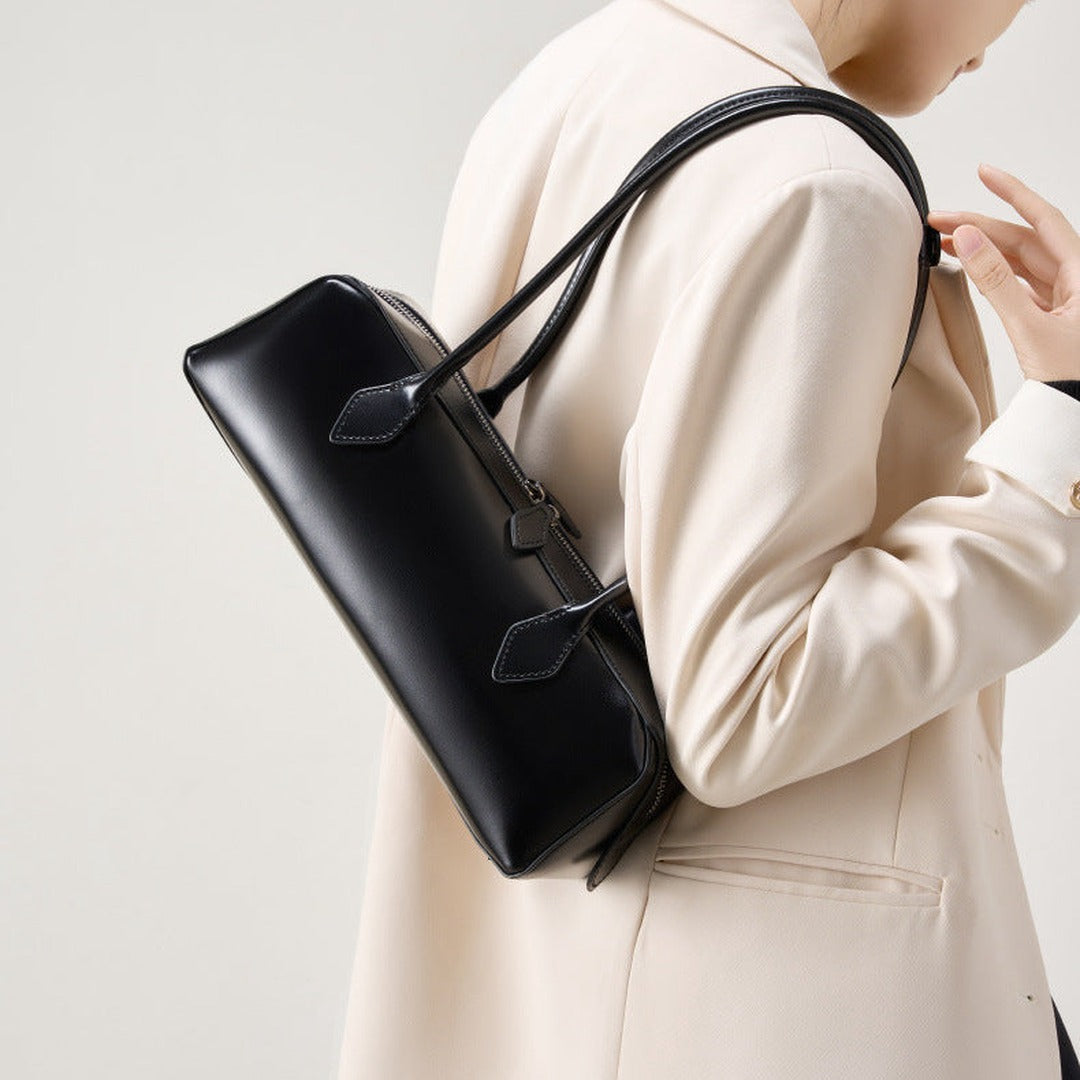 Éléanor French Baguette Leather Bag — image 3