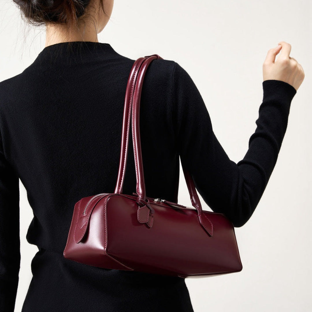 Éléanor French Baguette Leather Bag — image 6