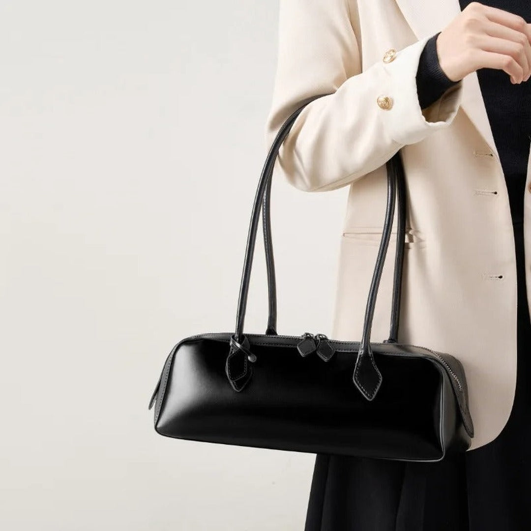 Éléanor French Baguette Leather Bag — image 8