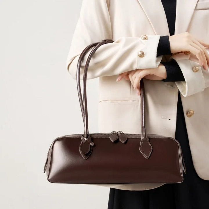 Éléanor French Baguette Leather Bag — image 9